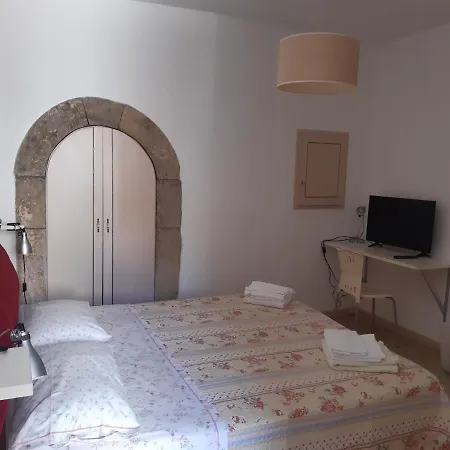 Adriana Alojamento de Acomodação e Pequeno-almoço Paola