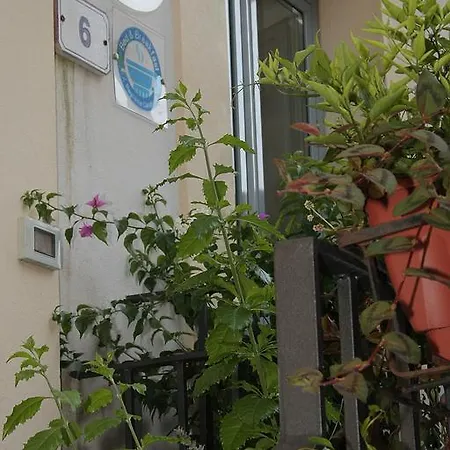 Couette-café Adriana