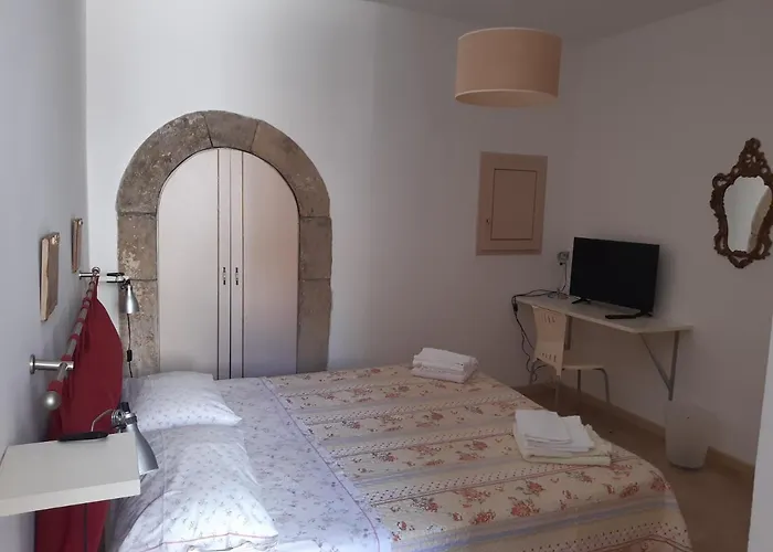 Adriana Alojamento de Acomodação e Pequeno-almoço Paola